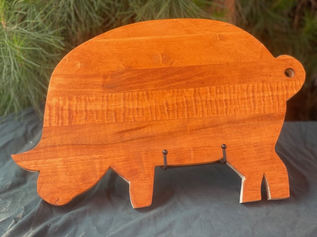Cutting Board shaped like a pig