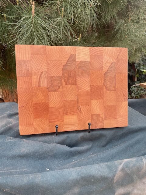 butcher block-end grain-chamfer base