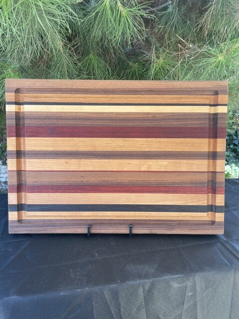 multi wood, juice groove, handles